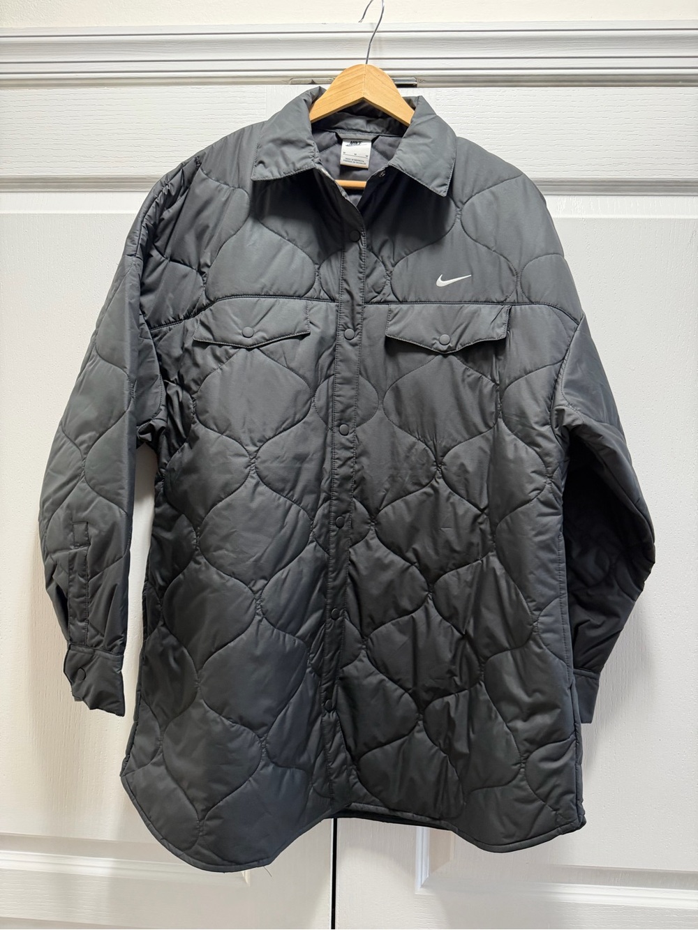 Nike Men's Quilted Shirt Jacket in Dark Gray